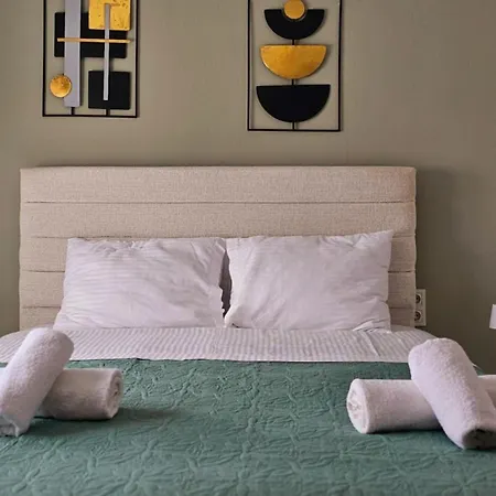 Terpsi's Loft With Pool Access By Horizon Homes *
